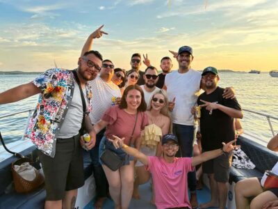 2-hour tour in Cartagena Sunset View in party boat