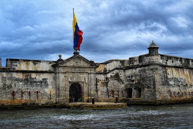 5-Island Speedboat Tour in Cartagena and the Rosario Islands - Isla Grande snorkeling: the day’s clearest highlight