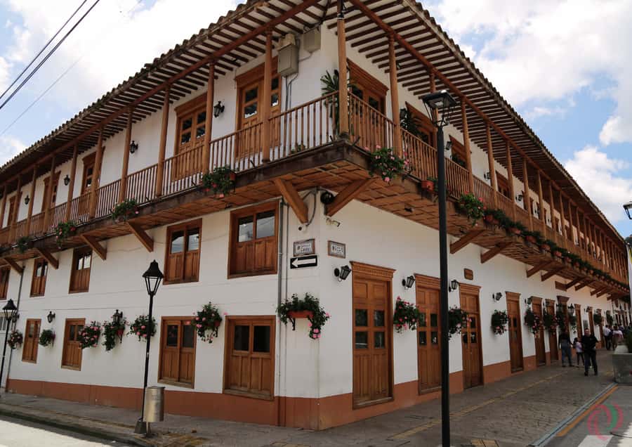 Antioquia’s Villages: El Retiro, La Ceja, and More - San Antonio de Pereira is the food stop