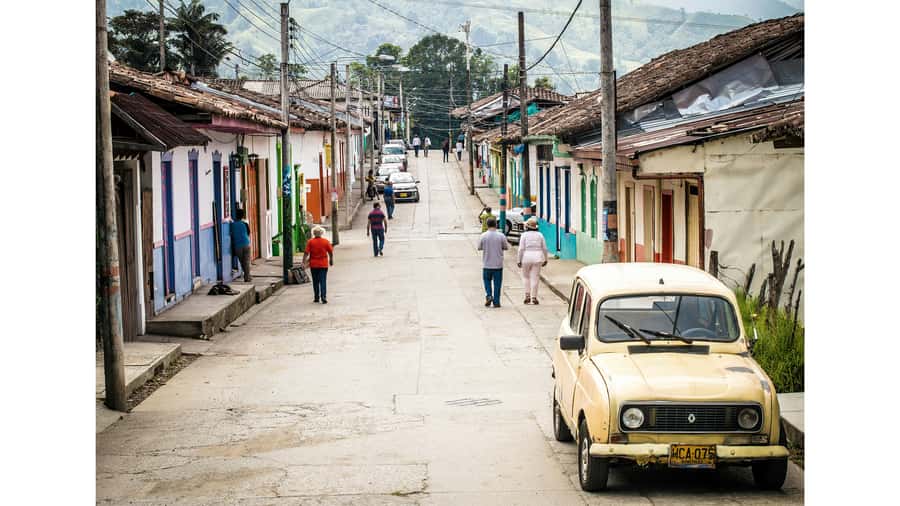 Antioquia’s Villages: El Retiro, La Ceja, and More - Practical packing and timing advice
