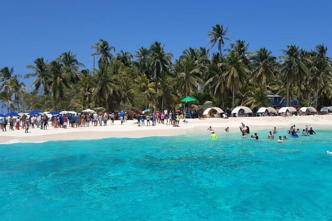 Boat Tour to Johnny Cay & Aquarium in San Andres Island - What this San Andrés boat trip is really like