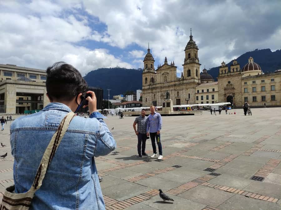 Bogotá: Candelaria Tour with Cacao and Coffee Workshop - Practical advice for the four hours