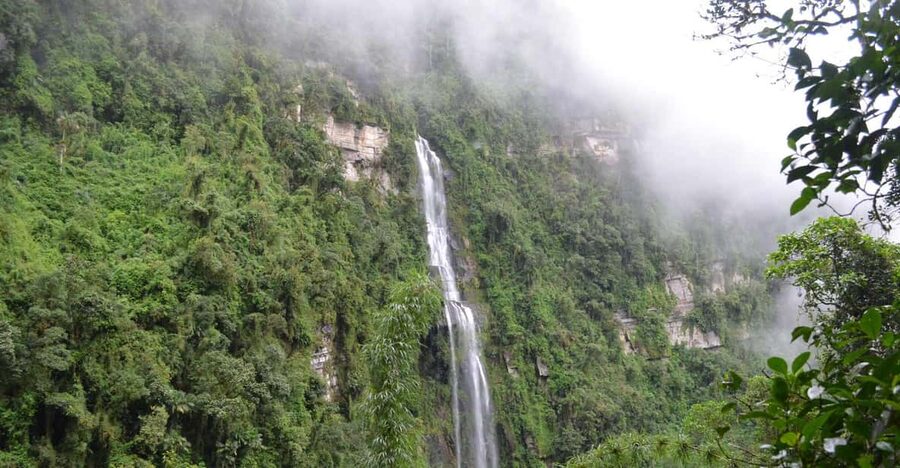 Bogota: Hike to La Chorrera Waterfall, El Chiflón and Guadalupe Hill - A private ride changes the feel of the day