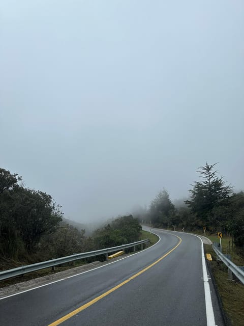 Bogota: Hike to La Chorrera Waterfall, El Chiflón and Guadalupe Hill - Guadalupe Hill puts Bogotá back in the picture