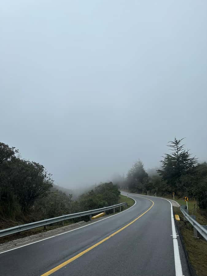 Bogota: Hike to La Chorrera Waterfall, El Chiflón and Guadalupe Hill - How hard is the hike?