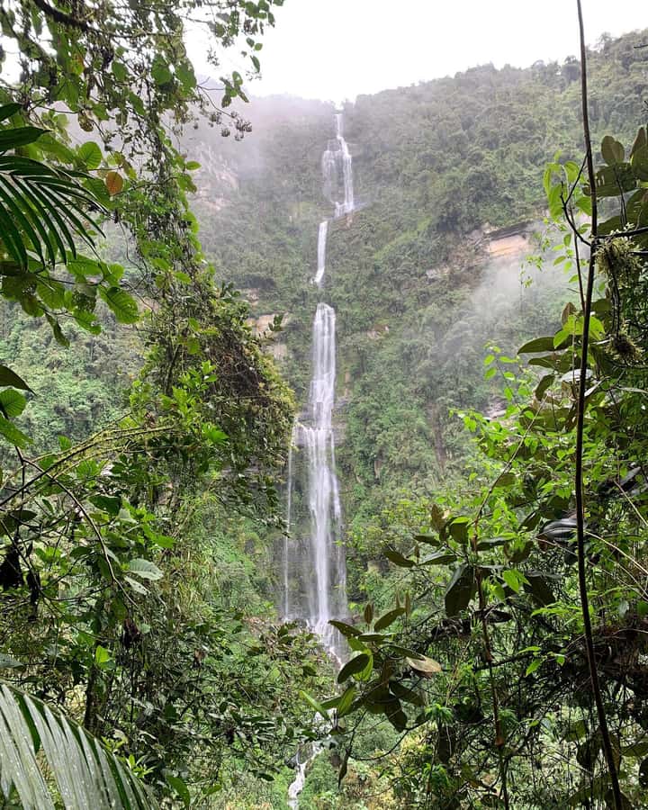 Bogota: Hike to La Chorrera Waterfall, El Chiflón and Guadalupe Hill - Who should book this experience?