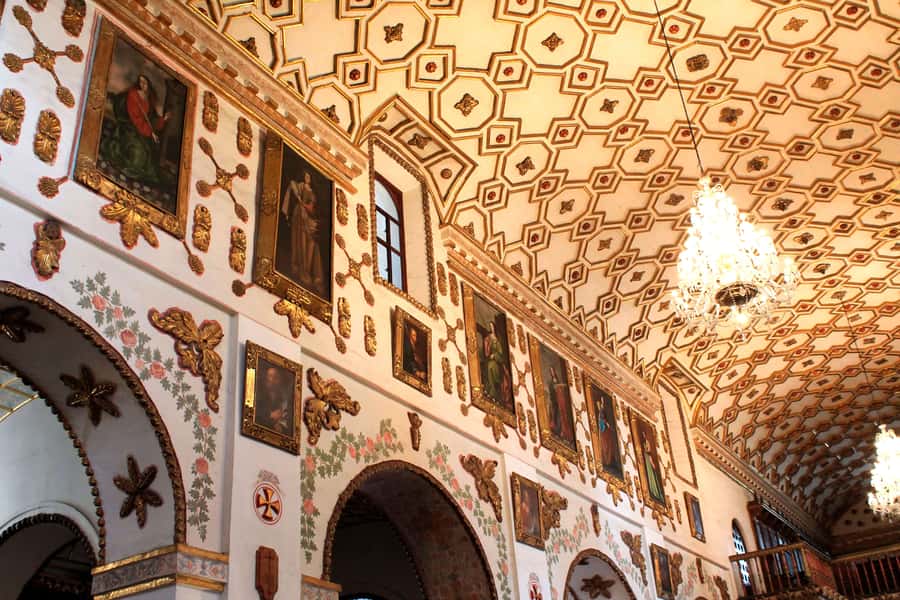 Bogota: La Candelaria Highlights Walking Tour - Starting at Café Pasaje near Plazoleta del Rosario