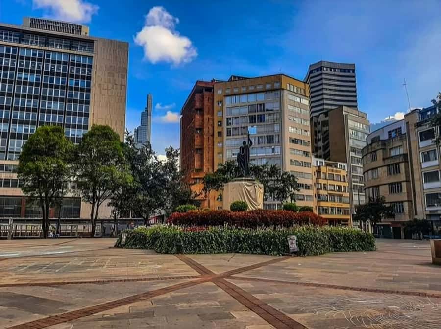 Bogota : Must-See Sites Walking Tour With a Guide - Walking La Candelaria’s Old Streets