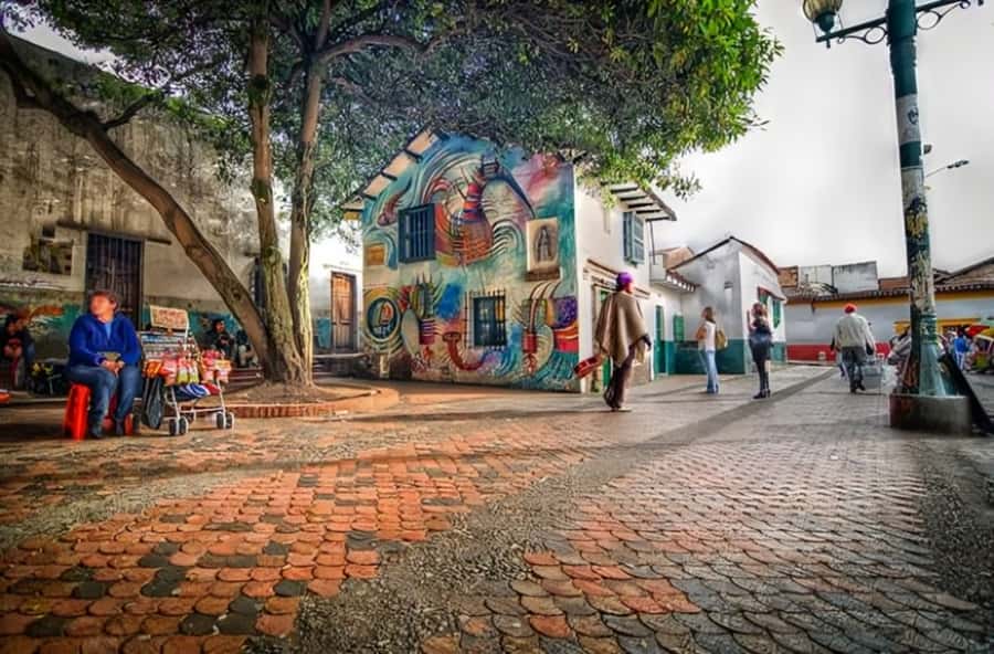 Bogota : Must-See Sites Walking Tour With a Guide - Colombian Coffee in a Cozy Café