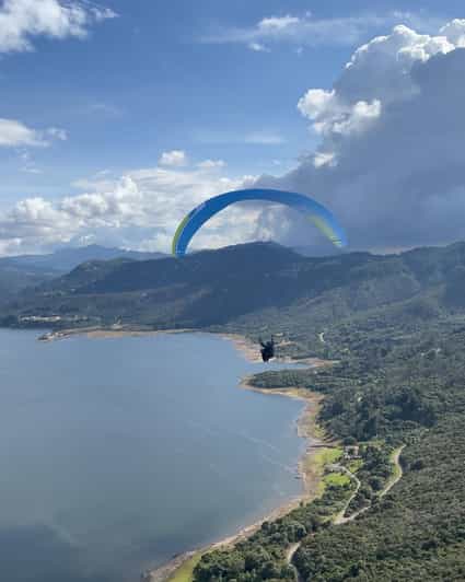Bogota: Paragliding activity in La Calera with transfers - Twenty-five minutes above the Tomine reservoir