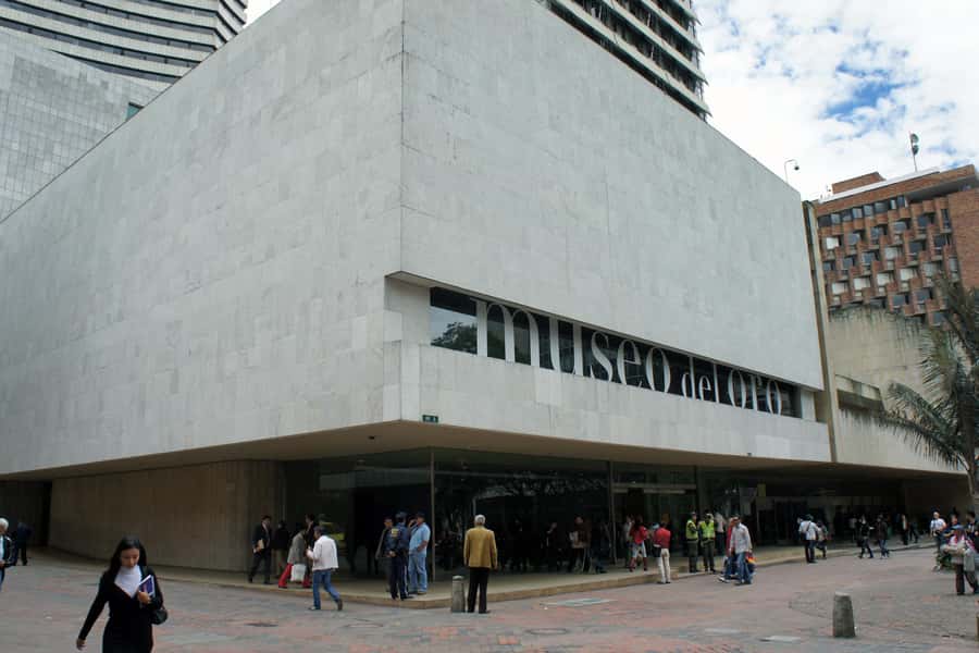 Bogotá: Private Candelaria Walking Tour and Gold Museum - Coffee, timing, and what the four hours really mean