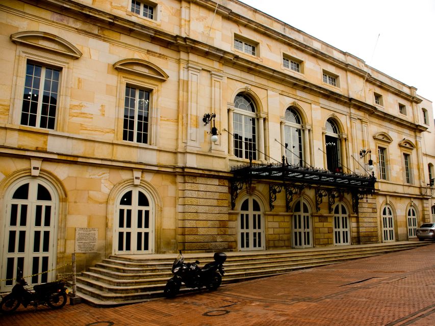Bogotá: Private Candelaria Walking Tour with Gold Museum - Who will enjoy this Bogotá walk?