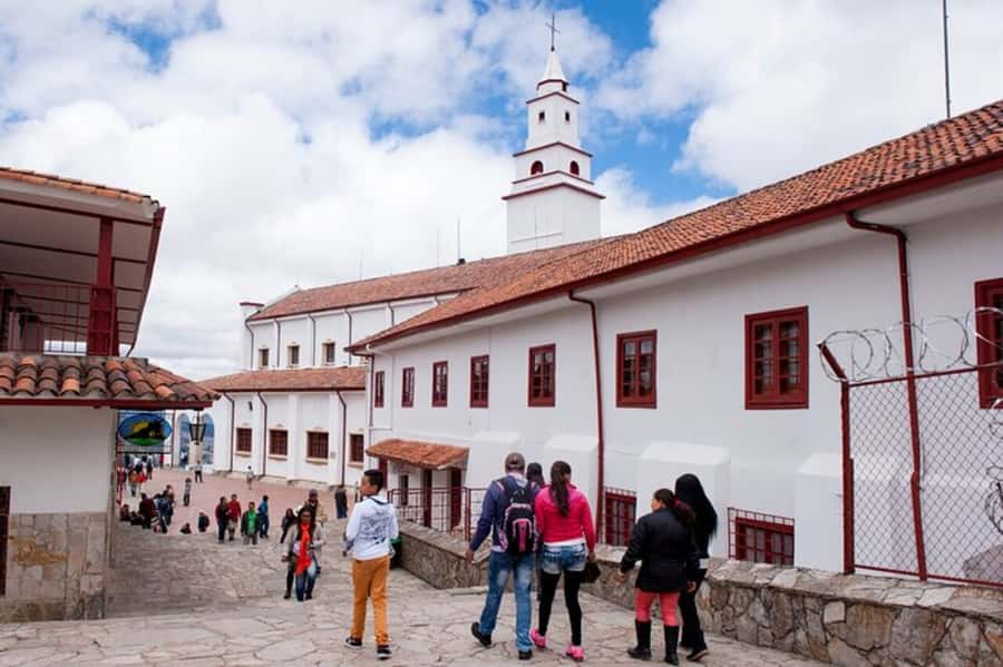 Bogotá: Private City Tour, Monserrate, Emerald and Botero - Should you book it?