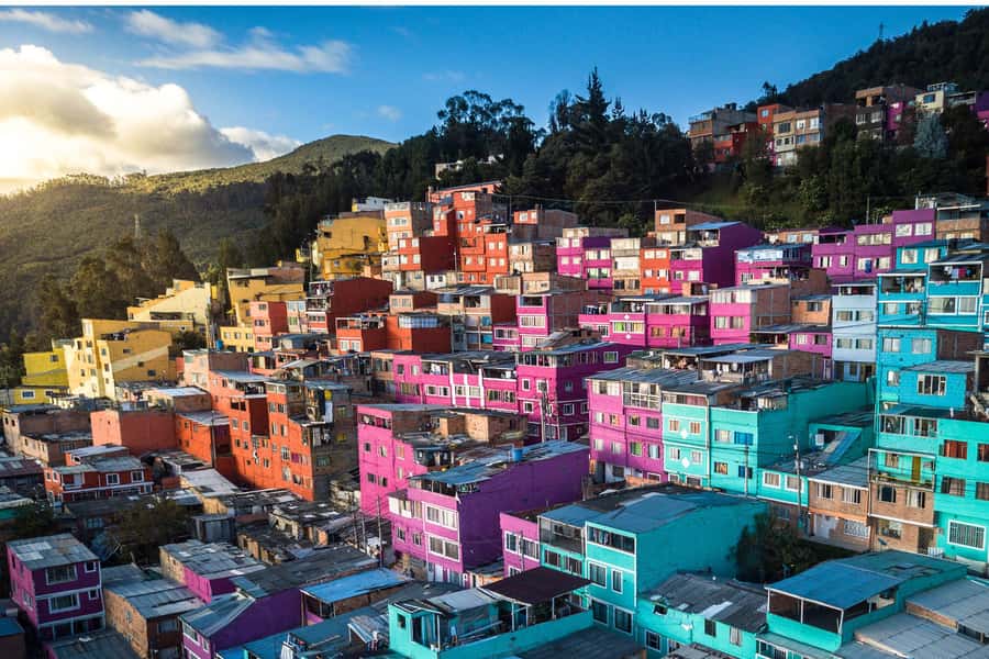 Bogota: Private custom tour with a local guide - Using taxis and public transport