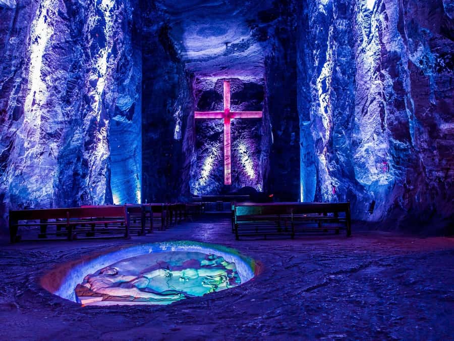 Bogotá: Salt Cathedral and Andrés Carne de res tour! - What to bring for the 10-hour outing