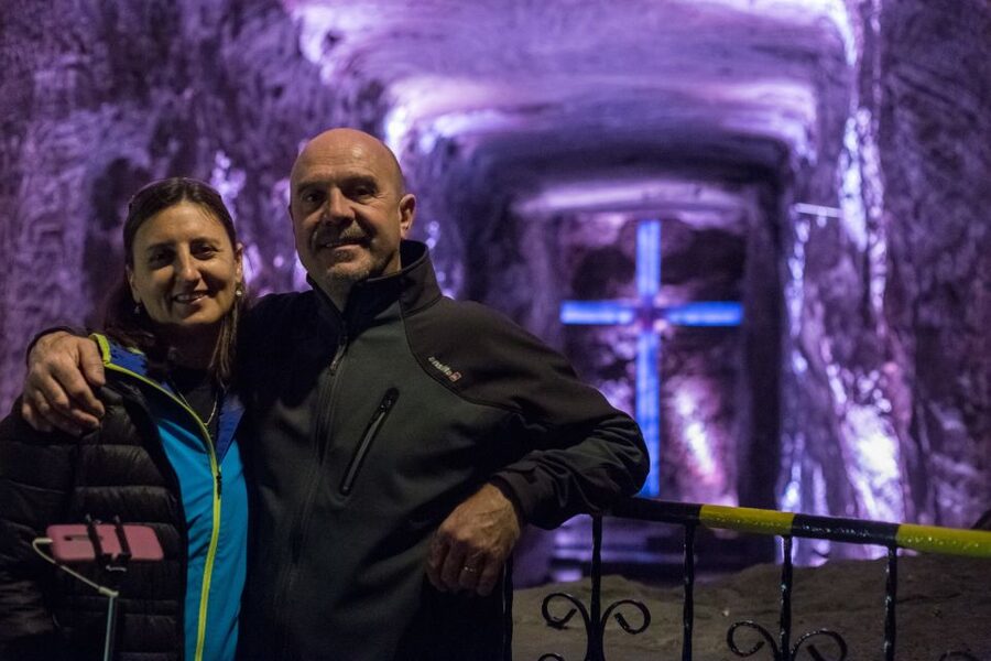 Bogotá: Salt Cathedral Private Tour with Entry Ticket Basic - The practical rhythm of an eight-hour day