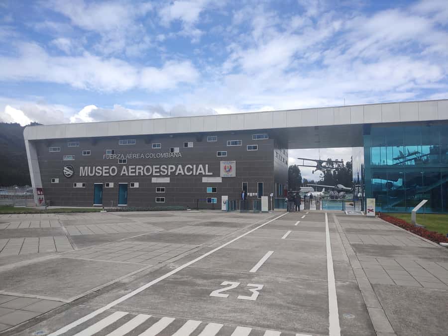 BOGOTA: Tour of Jaime Duque Park, Zoo, and Aerospace Museum - Wakatá Biopark and the animal portion of the day