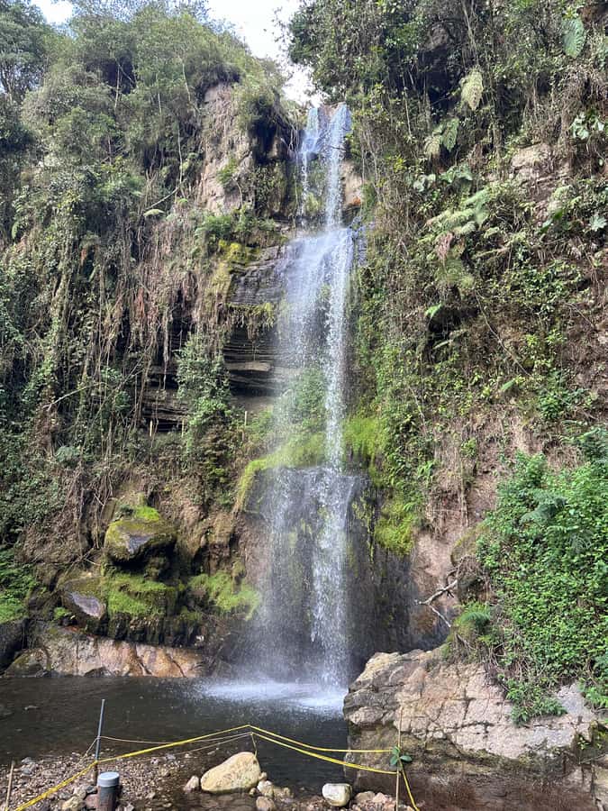 Bogotá: Visit Colombia's Highest Waterfalls & Guadalupe Hill - Leaving Bogotá for the hills near Choachí