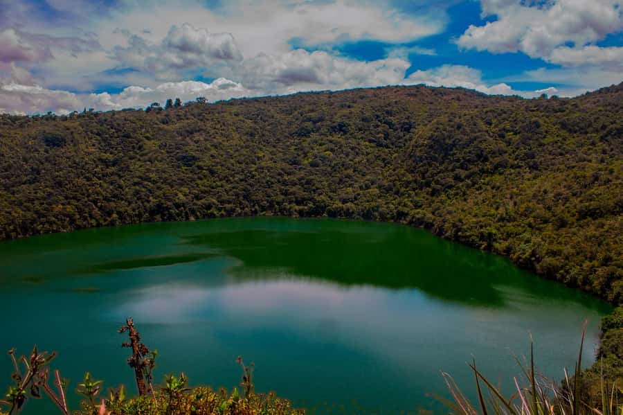 Bogota:Zipaquirá Salt Cathedral & Guatavita Trip with Pickup - The long road to Zipaquirá