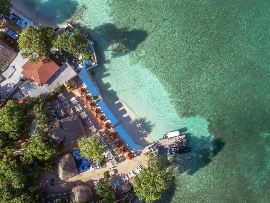 BORA BORA AREA CLUB - Seven hours at Bora Bora Beach Club