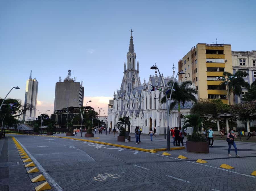 Cali: Cristo Rey, Tertulia Museum & Downtown Cali City Tour - Why this six-hour route works in Cali