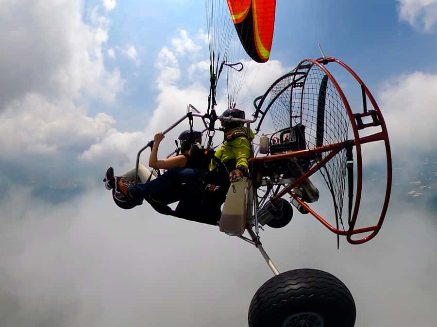 Cali: Paratrike Flight - Paragliding - What the 15-minute flight feels like