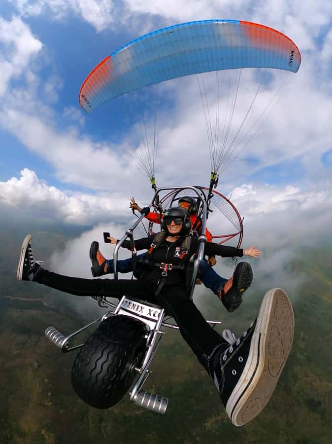 Cali: Paratrike Flight - Paragliding - Pilot, language, and group size