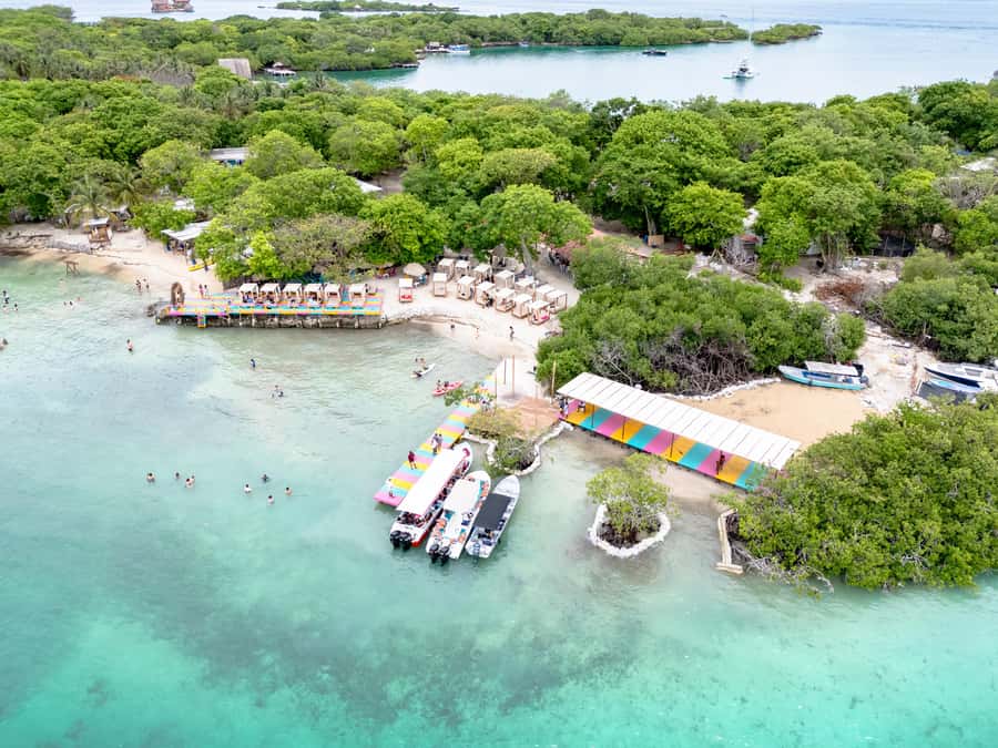 CARTAGENA: 4 islands by sport boat +oceanarium tickets - The sport boat ride: thrilling for some, rough for others