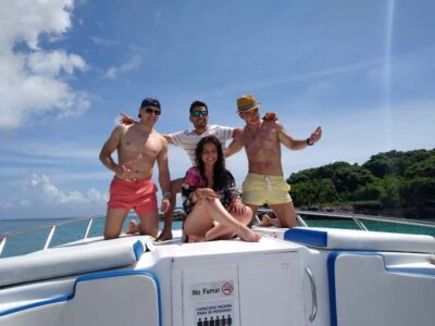 5-Island Trip by Boat with Lunch and Snorkeling