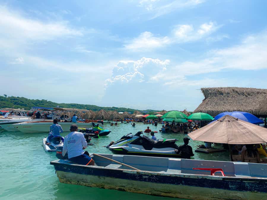 Cartagena: 5 Rosario Islands Tour with Snorkeling and Lunch - Timing, meeting point, and the return to Cartagena