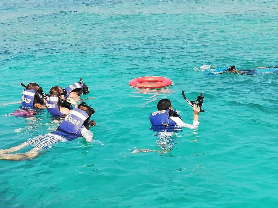 Cartagena: All-Inclusive Rosario Islands Speedboat Tour - Key points to know before booking