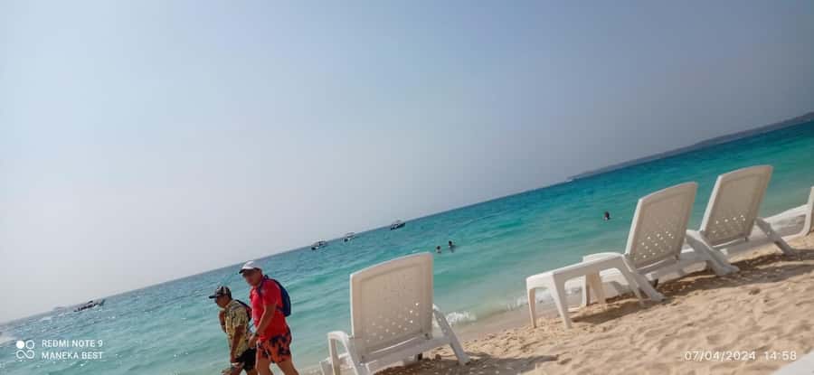 Cartagena: All-Inclusive Rosario Islands Speedboat Tour - Guides, language, and the human side of the trip