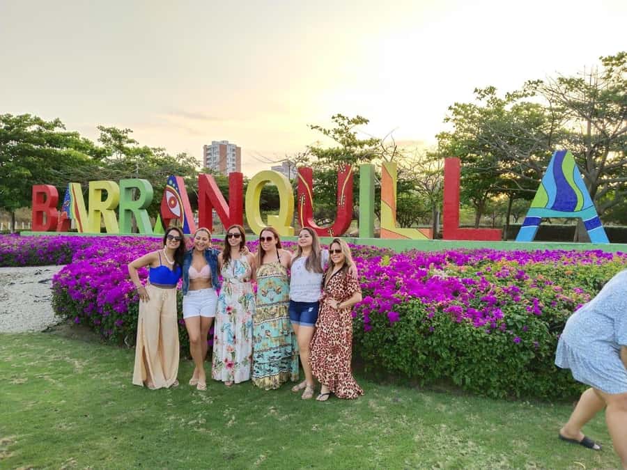 Cartagena: Barranquilla and Santa Marta BILINGUAL GUIDE - What this Cartagena day trip really covers