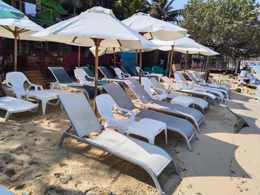 Cartagena: Baru Island & Playa Tranquila Day Trip with Lunch - Key points to know before booking