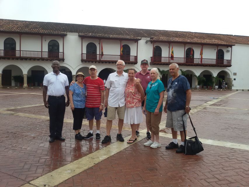 Cartagena City Tour: 4-Hour Cruise Excursion - San Felipe Fort explains Cartagena’s defenses