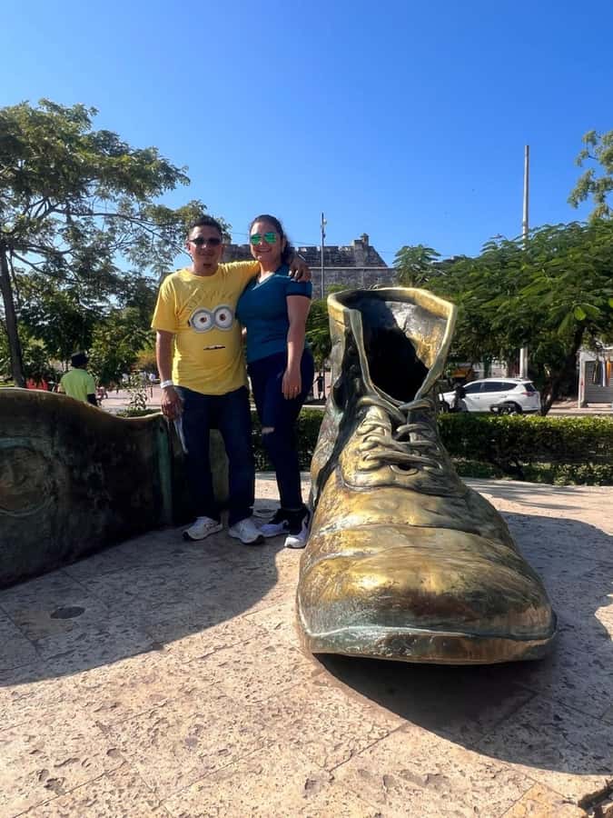 Cartagena: CITY TOUR IN ENGLISH, Old city, Monuments, Castle - Entering the walled city by the Clock Tower