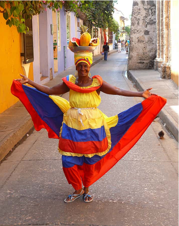 Cartagena City Tour with San Felipe Castle & Old Town Walk - Centenario Park and an unexpected wildlife pause