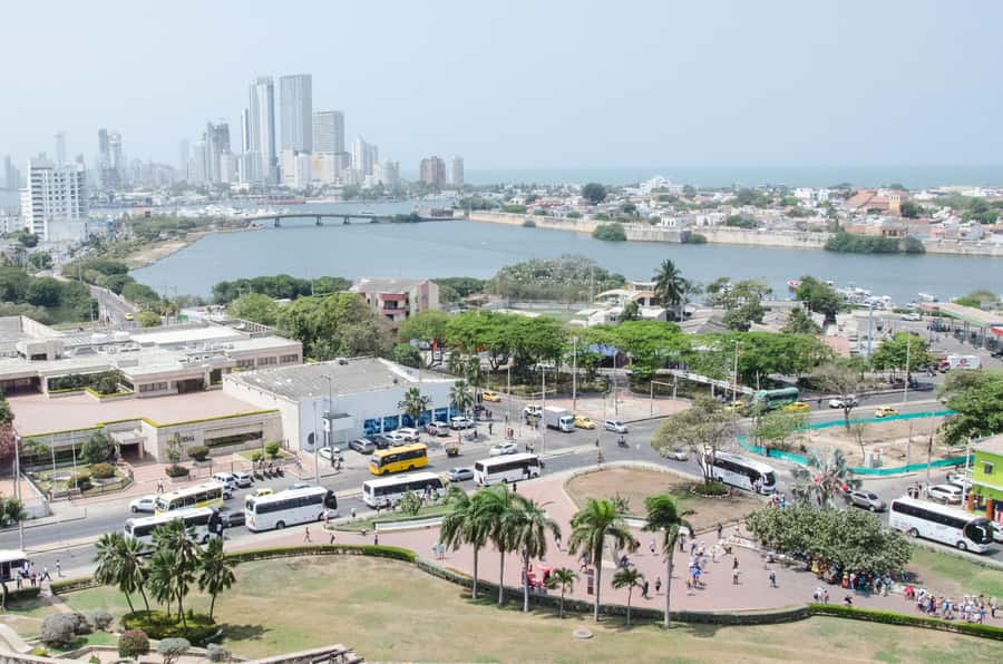 Cartagena City Tour with San Felipe Castle & Old Town Walk - What the private guide adds