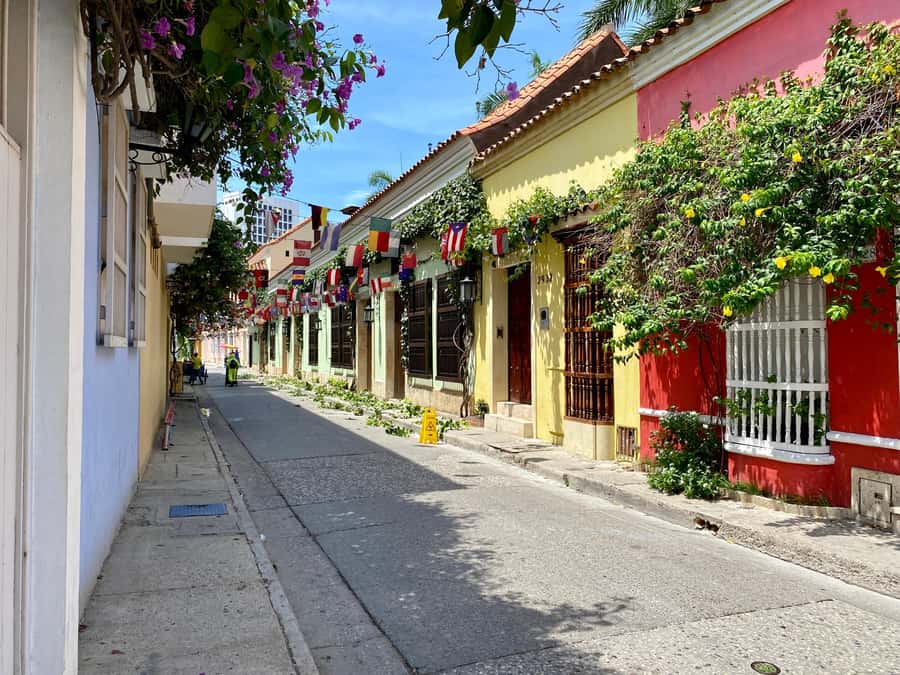 Cartagena City Tour with San Felipe Castle & Old Town Walk - Starting at San Felipe Castle