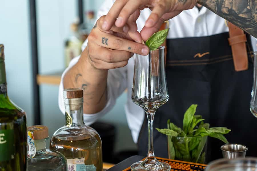 Cartagena: Colombian Cocktail Masterclass - Who should book this Cartagena experience?