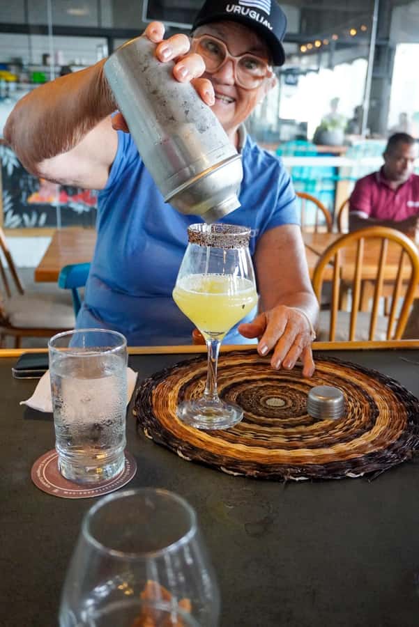 Cartagena: Colombian Cocktail Masterclass - Starting at the mural on Avenida Pedregal