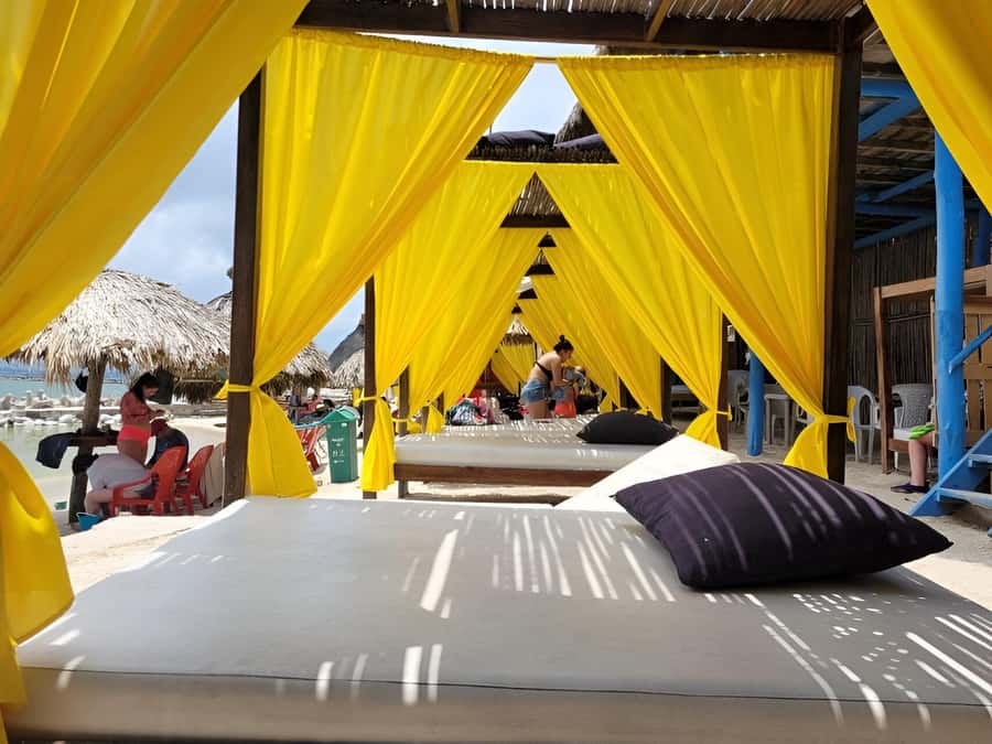 Cartagena: Day Tour to Tierra Bomba Island - Beach Conditions, Toilets, and Everyday Comfort