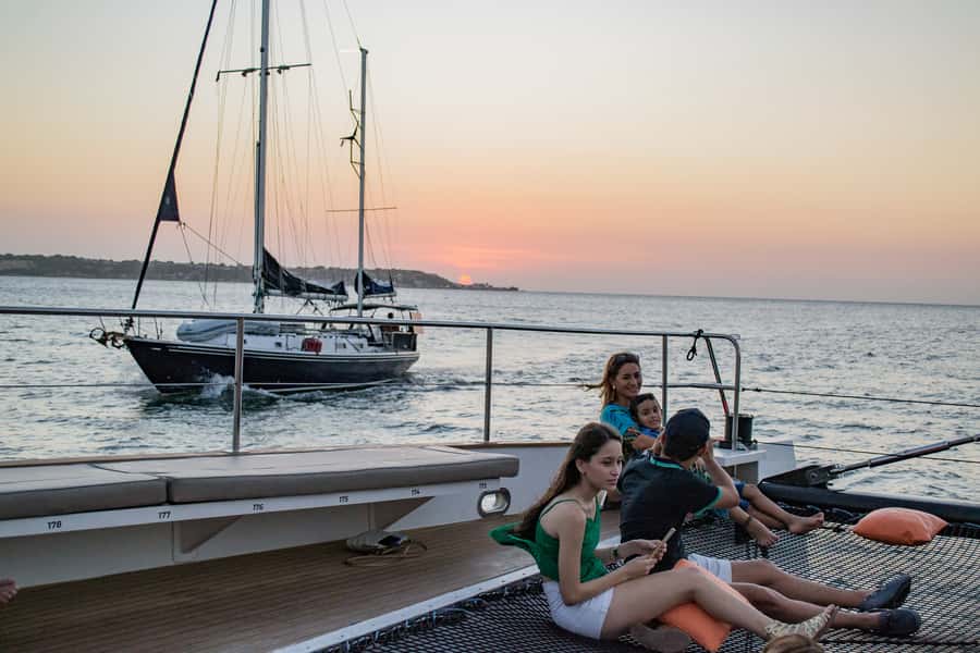 Cartagena de Indias: 2-Hour Sunset Cruise - A sunset cruise with a useful change of pace