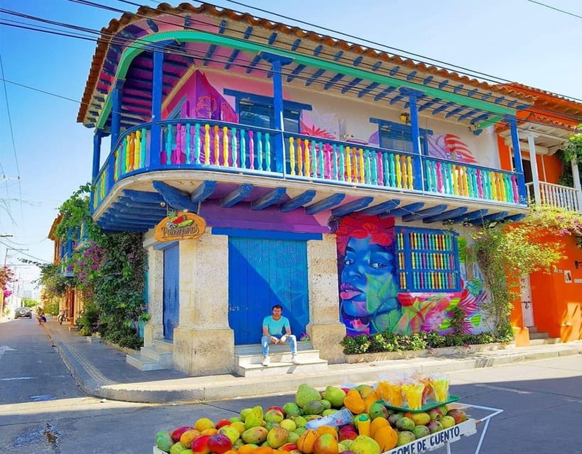 Cartagena: Explore with a city tour aboard a typical "chiva". - San Felipe Castle gets the main visit