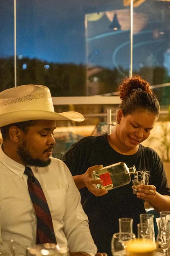 Cartagena: Express Rum and Chocolate Tasting Experience - Why the small group size improves the hour