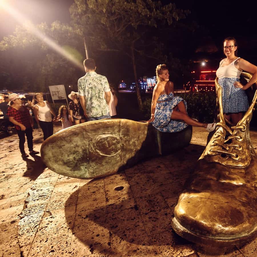 Cartagena: Funny PartyBus with dance floor and good music! - Getsemaní: street energy and a second 30-minute pass