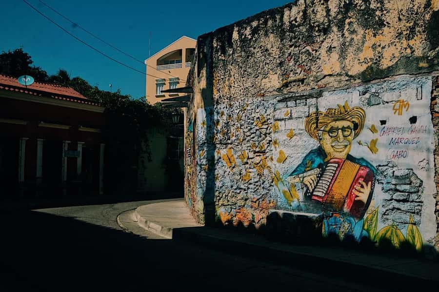 Cartagena: Graffiti Tour in Getsemani - What the murals say about Colombia