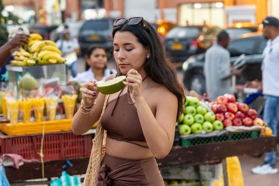 Cartagena: Guided Street Food Tour with Tastings - A food tour that works like a first lesson in Cartagena