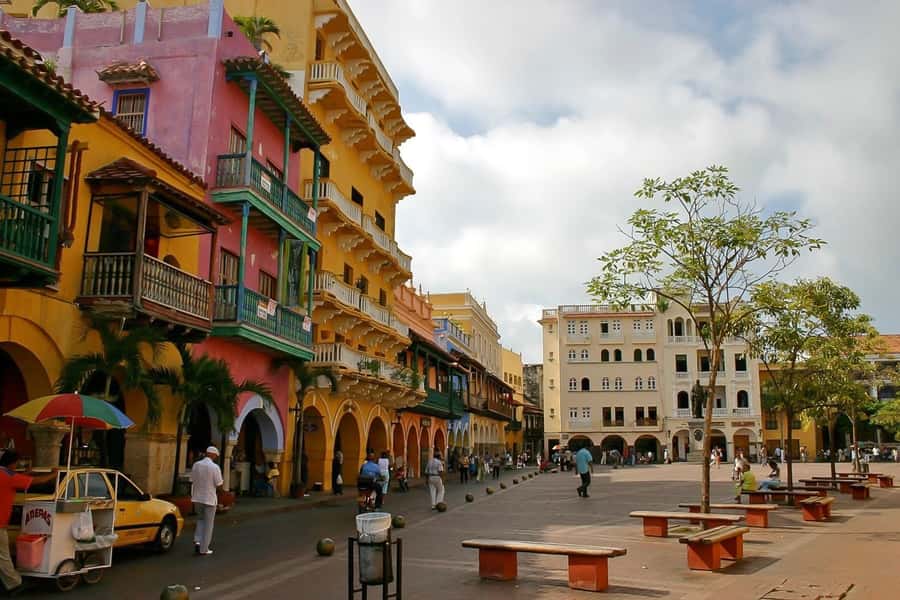 Cartagena: Guided Tour, with La Popa Convent, and San Felipe - The Old Shoes Monument and the quick photo stops