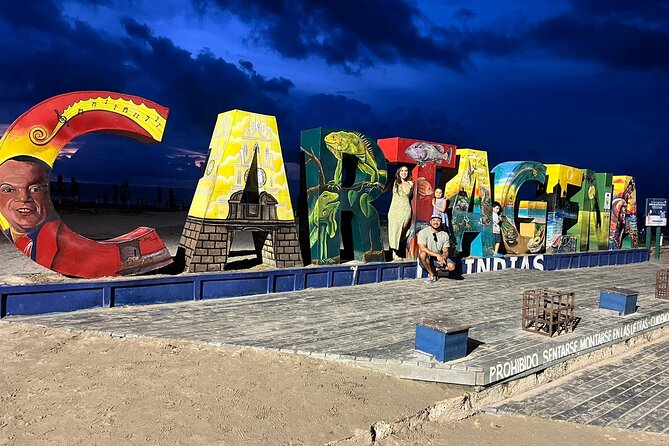 Cartagena Luxury Classic Car Tour + Bilingual Historian Guide - San Felipe Castle and the Old Shoes monument
